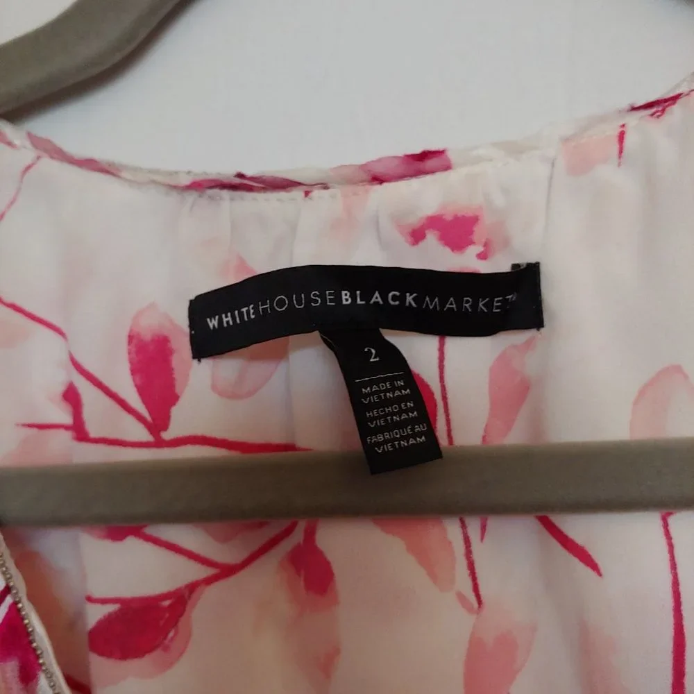 White House Black Market pink and white floral flowy top size 2 - Picture 3 of 8